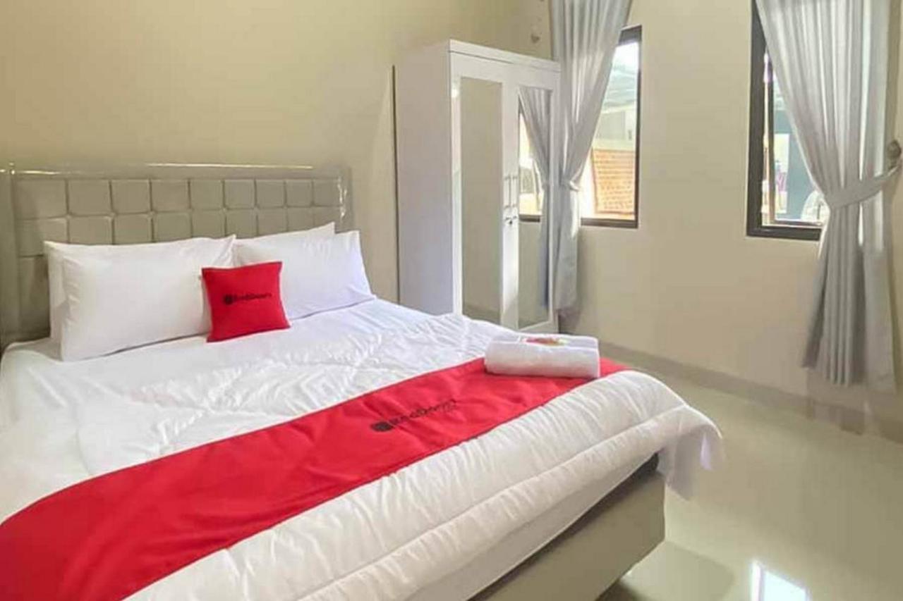 Reddoorz Syariah Near Hajimena Lampung Ξενοδοχείο Μπαντάρ Λαμπούνγκ Εξωτερικό φωτογραφία