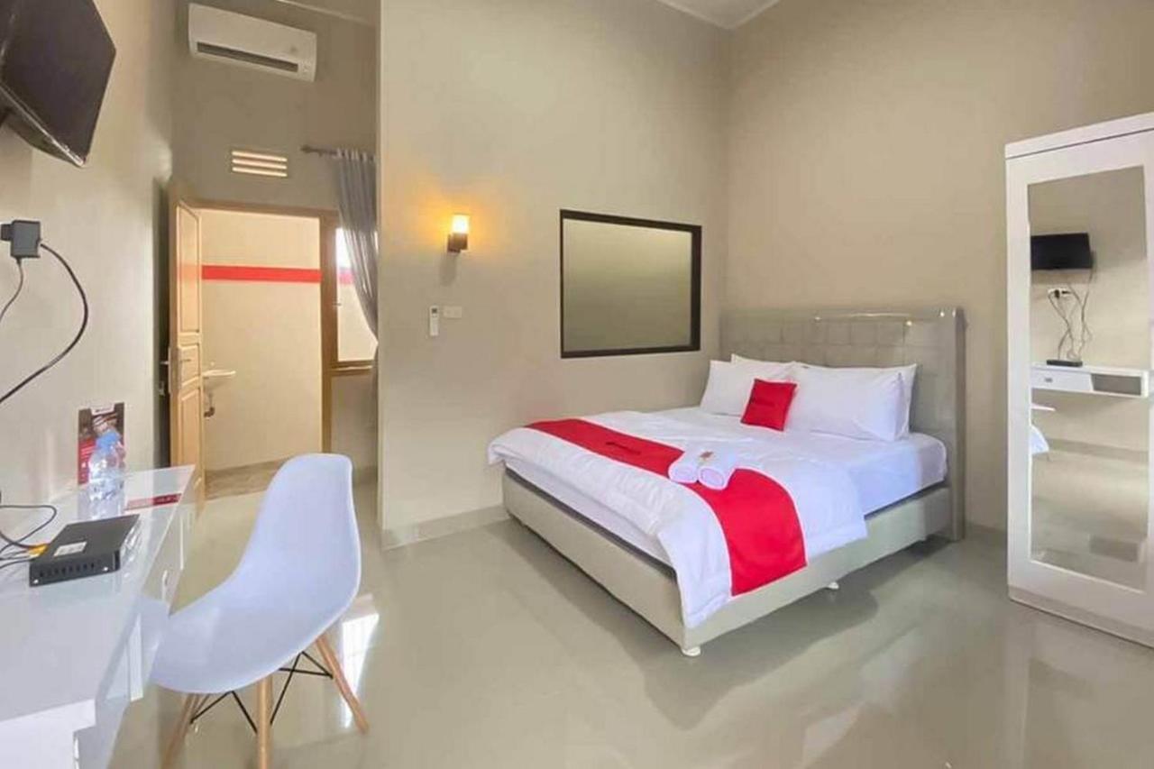 Reddoorz Syariah Near Hajimena Lampung Ξενοδοχείο Μπαντάρ Λαμπούνγκ Εξωτερικό φωτογραφία