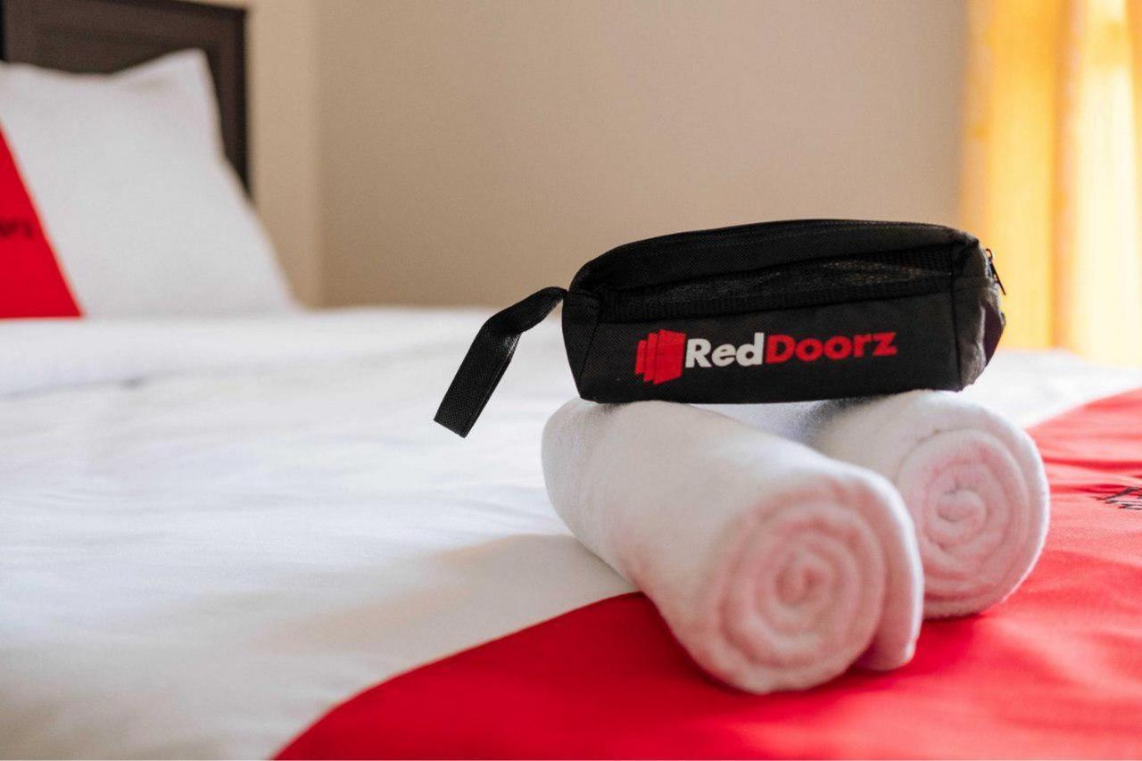 Reddoorz Syariah Near Hajimena Lampung Ξενοδοχείο Μπαντάρ Λαμπούνγκ Εξωτερικό φωτογραφία